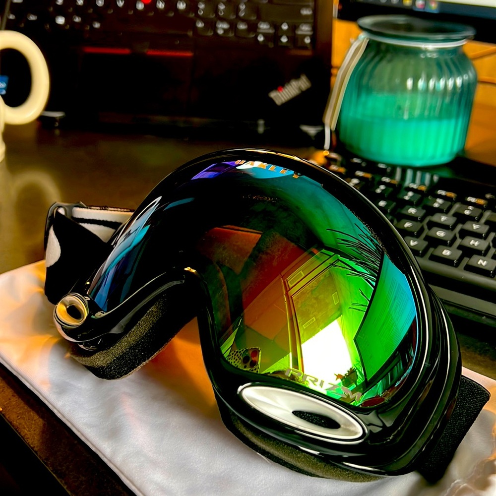Oakley Prism ski/board goggles with extra lens